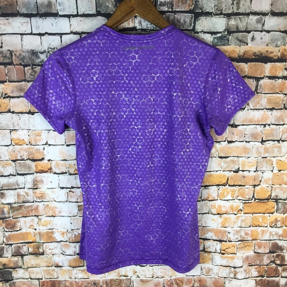 Under Armour Fitted Purple Short Sleeve Tee (M) - Picture 2 of 5
